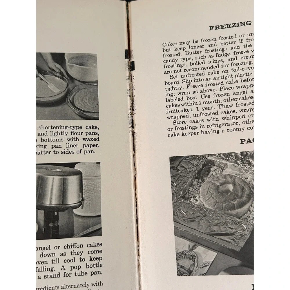 Vintage 1966 Better Homes and Gardens Pies and Cakes Cookbook Meredith Press